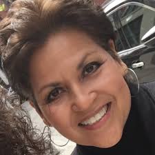 I am Lucy a young sculptor, this is my first work, please appreciate it 🙏