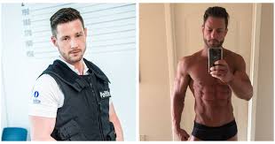 He is an actor, known for de buurtpolitie: Spierbundel Henny Seroeyen Ik Werk Al Bijna De Helft Van M N Leven Halfnaakt Showbizz Hln Be