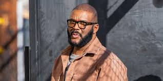 Tyler perry, 45 (l) and his ethiopian born model girlfriend gelila bekele, 28, are expecting a child christian hollywood film producer tyler perry is facing criticism from his fans for not practicing the. Tyler Perry Admits His Son S Bad Behavior Toward His Nanny Caused Him To Break Down In Tears Tyler Perry Celebrities Bet