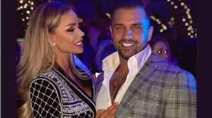 Alex bodi a văzut negru în fața ochilor, atunci când a rămas singur cu telefonul biancăi drăgușanu, care ascundea secrete murdare ale vedetei. Bianca DrÄƒguÈ™anu S A CÄƒsÄƒtorit B1 Ro