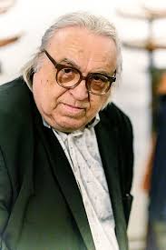 May I quest you an askion ? : the best of M.D.