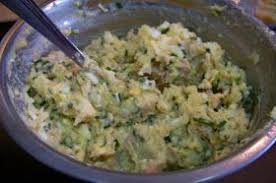 Cuisine En Folie Salade De Pommes De Terre Thon Oeufs Durs Et Mayonnaise Maison Ou Salade Moulee Salade Pomme De Terre Recettes De Cuisine Salade Pomme