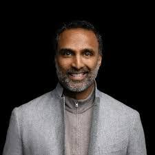 Minoo Mehta's Instagram, Twitter & Facebook