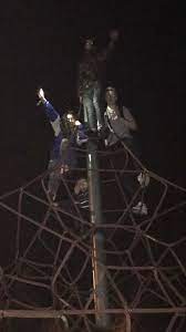 April 2020 i like you you don't fit my aesthetic oh, really? Pin By Electronic Prince On 2004 Friend Pictures Night Aesthetic Grunge Photography