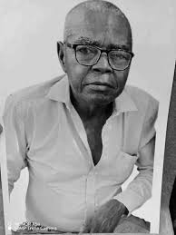 ⚫ Nindaosan'ny fahafatesana ny zoma lasa teo tao Antananarivo I Maître  Venance izay anisan'ireo kalaza amin'ny taranja Boxe teto Madagasikara ary  mpanazatra FIVATO. Raha ny fantatra dia hoentina aty Toliara ny Razana