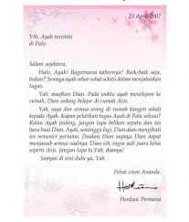 Kakek & nenek ku, semenjak marta meninggalkan kalian dari kota bogor, karena tuntutan pendidikan yang diberikan kedua orang tua marta disini , marta sudah diterima ke dalam sekolah favorit di kota. Surat Pribadi Untuk Ayah Pengertian Ciri Fungsi Jenis Contoh Kalimat