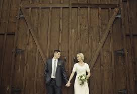 Photo Was Taken At The Elegant Barn In Gilbert Arizona Www Theelegantbarn Com Www Kimskinnerphotography Com Www Rus Barn Wedding Venue Farm Wedding Wedding