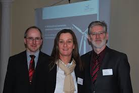 Zum repräsentativen beispiel und zum wunschkreditrechner. Starke Vorreiter Der Energiewende Windcomm Schleswig Holstein E V Mit Neuem Vorstand Und Neuen Zielen Windbranche De