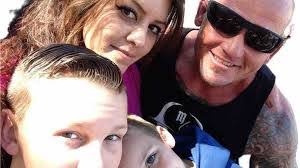 Amanda Francisco's Instagram, Twitter & Facebook