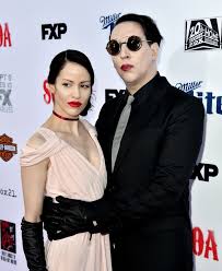 As for marilyn manson, his real name is brian warner. Marilyn Manson Has Own Brand Of Absinthe And Collects Prosthetic Limbs But Wants To Be Normal Mirror Online