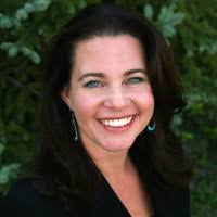 Amy Latshaw's Instagram, Twitter & Facebook