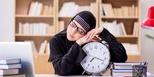 Bagaimana mengatasi kesulitan tidur di malam hari? Dua Cara Mengatasi Insomnia Menurut Islam Dream Co Id