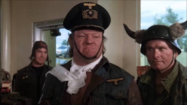 Retro Review: EVERY WHICH WAY BUT LOOSE - Last Movie Outpost