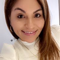 Natalie Henriquez's Instagram, Twitter & Facebook