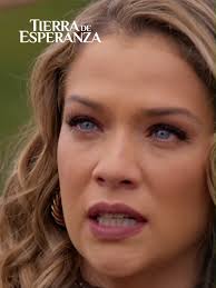 Tierra De Esperanza: Amor y Drama con Santos y María Teresa