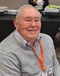 Judi Moss's Instagram, Twitter & Facebook