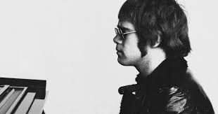 Elton john was born reginald kenneth dwight. Elton John Is Not The Man They Think He Is At Home