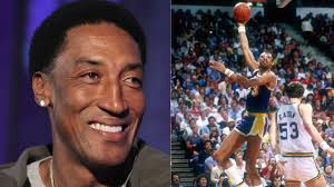 Crediting Kareem Abdul-Jabbar With Having the Greatest Signature Ever,  Scottie Pippen Once Delved Into Why the Sky Hook Isn't Used Any Longer