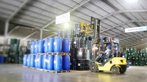 Forklift operators are responsible for operating and managing industrial trucks to load and unload materials and deliveries and move them to and from storage areas. Alfa Polimer Indonesia å¸–å­ Facebook