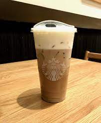 You Can Get A Starbucks Mint Chocolate Chip Cold Brew That Tastes Like Mint Chocolate Chip Ice Cream Recipe Mint Chocolate Mint Chocolate Chips Cold Coffee Drinks