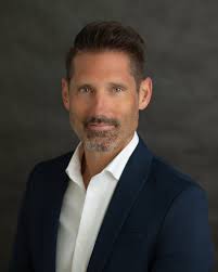 What does your headshot say about you?! Or in the case of many  professionals- does your headshot even still look like you?! Yes, we all  age and maybe we all wish we