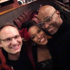 WOW! One of my dearest friends @ynotlove1970 ♥️ surprised me during my  concert in Vienna last night! What an amazing feeling! Thank you so much  for driving 800km! to make this possible. #