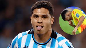 Juan Fernando Quintero hace historia en América: el título que lo pone en  lo más alto de la gloria del fútbol | Red+ Noticias Deportes