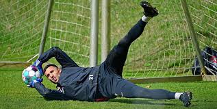 Gibt es noch eine gemeinsame zukunft mit den drei für das team so wichtigen leihspielern, dem österreichischen torhüter dejan stojanovic (fc. Mussen Wir Klaren Der Fc St Pauli Hat Keine Nummer Eins Fur Die Neue Saison Mopo