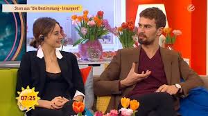 Shailene diann woodley (born november 15, 1991) is an american actress and activist. Fruhstucksfernsehen Video Talk Shailene Woodley Und Theo James Sat 1
