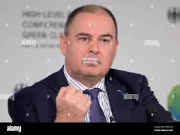 Prime minister cook hi-res stock photography and images