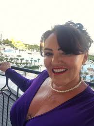 Is this group actually about making friends, or is it mostly just people  wanting to cop off? 🤔 Genuine Question