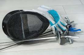 Linea Fencing Gear Beginner Fencing Foil - Right Handed With Pistol Grip  (35" Blade) Absolute Fencing Jacket