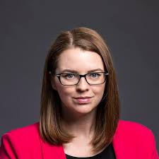 Mason's Evan Marie Lowder receives Outstanding Faculty Award from SCHEV