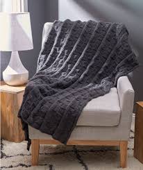 You won't be able to resist cuddling in this thing. Reversible Block Throw Allfreeknitting Com