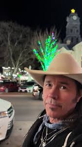 Sissy Pennington's Instagram, Twitter & Facebook