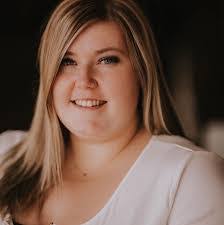 Shawna Mcintyre's Instagram, Twitter & Facebook