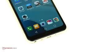 LG Q6 Smartphone Review - NotebookCheck ...