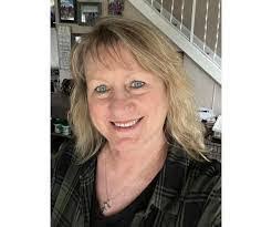 Kelly Ruckman's Instagram, Twitter & Facebook