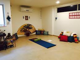 Specializing in bikram yoga, for approximately 90 minutes students work on 26 different postures in a room heated to about 105 degrees. No Place Like Omm Cozy Home Yoga Studios Encino Zichron Yaakov Posts Facebook