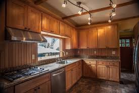 1l natural maple shaker kitchen