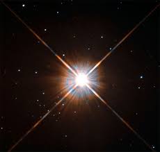 Alpha centauri is a triple star system located just over four light years, or about 25 trillion miles, from earth. Proxima Centauri Konnte Ein Fremdes System Sein Raum Derstandard De Wissen Und Gesellschaft