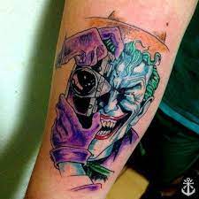 50 Verruckte Joker Tattoos Designs Und Ideen Fur Manner Und Frauen Designs Frauen Ideen Joker Manner Tattoos Verruck Tattoos Joker Tattoo Fandom Tattoos