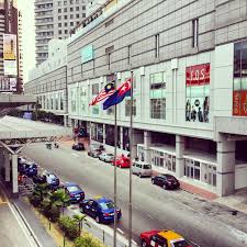 Located in a huge shopping complex popular with families, this is the first suburban cineplex to be opened by the cathay cinema chain. Johor Bahru City Square Mall Malaysia A Glad Diary