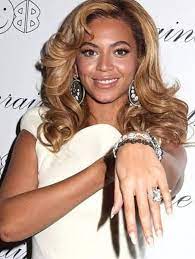 Beyonce S Beautiful Engagement Ring Beyonce Engagement Ring Beyonce Wedding Ring Celebrity Engagement Rings