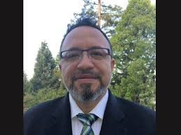 Luis Bedolla's Instagram, Twitter & Facebook