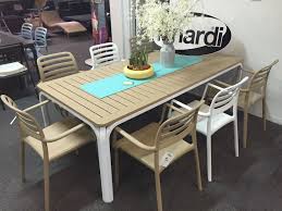 Nardi Alloro 210 Table In White Avana With Costa Arm Chairs In White And Avana Ghế