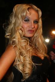 She is an actress, known for plastic (2012), marienhof (1992) and the vampires club (2009). Gina Lisa Lohfink Pictures Gina Lisa Lohfink Zimbio