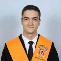 100+ perfiles de «Cristian Medina»