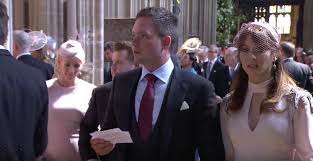 George's chapel wearing a tiara? In Photos Celebrities At Prince Harry And Meghan Markle S Wedding