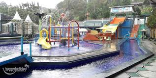 Mata air sirah cipelang merupakan salah satu sumber air yang cukup terkenal di kalangan masyarakat sumedang. 10 Tempat Wisata Di Sumedang Terbaru Happy Holiday